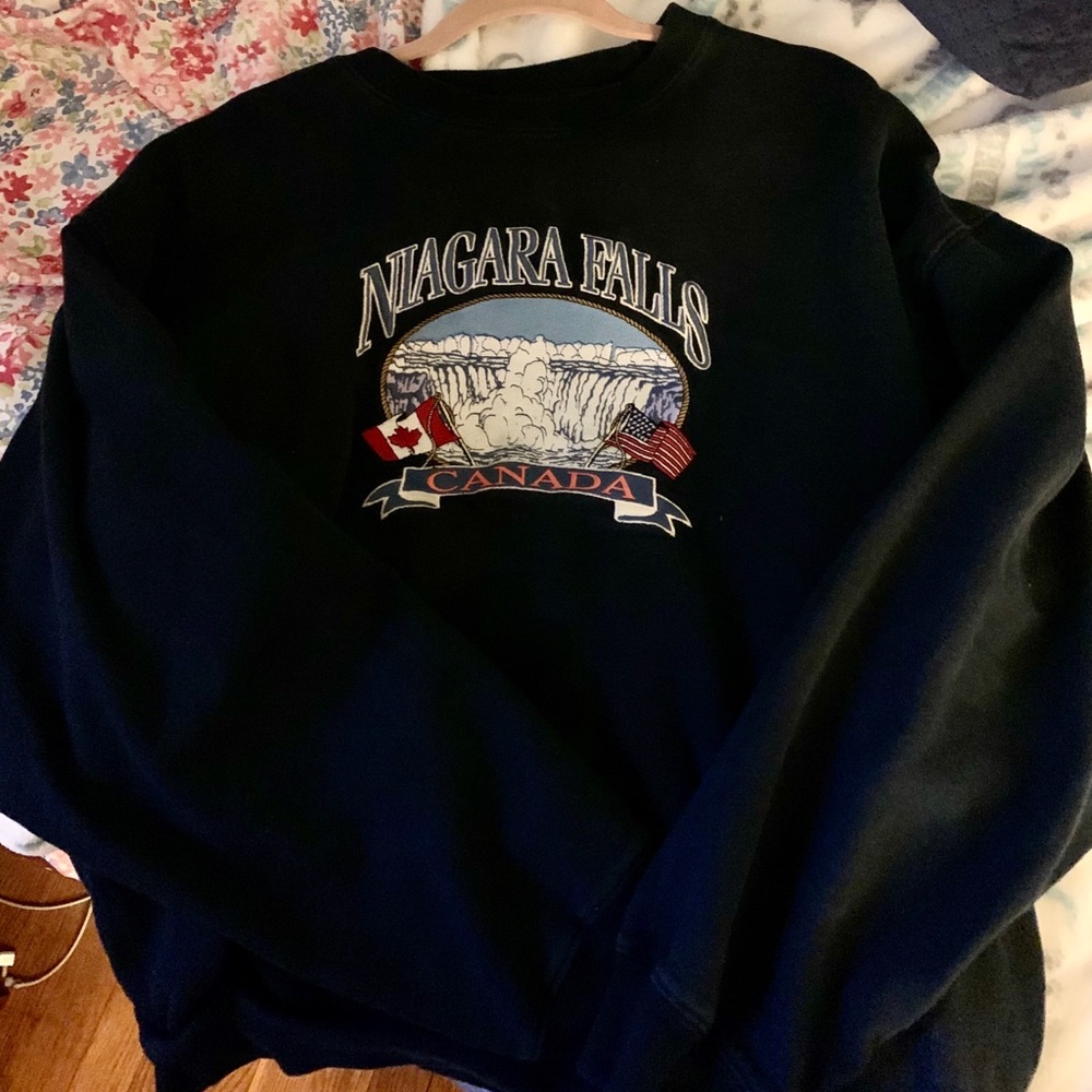 Brandy Melville Graphic Crewneck